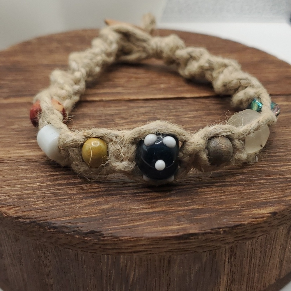 B2540 lost in translation exotic‎ castaway bracelet hemp brutalist